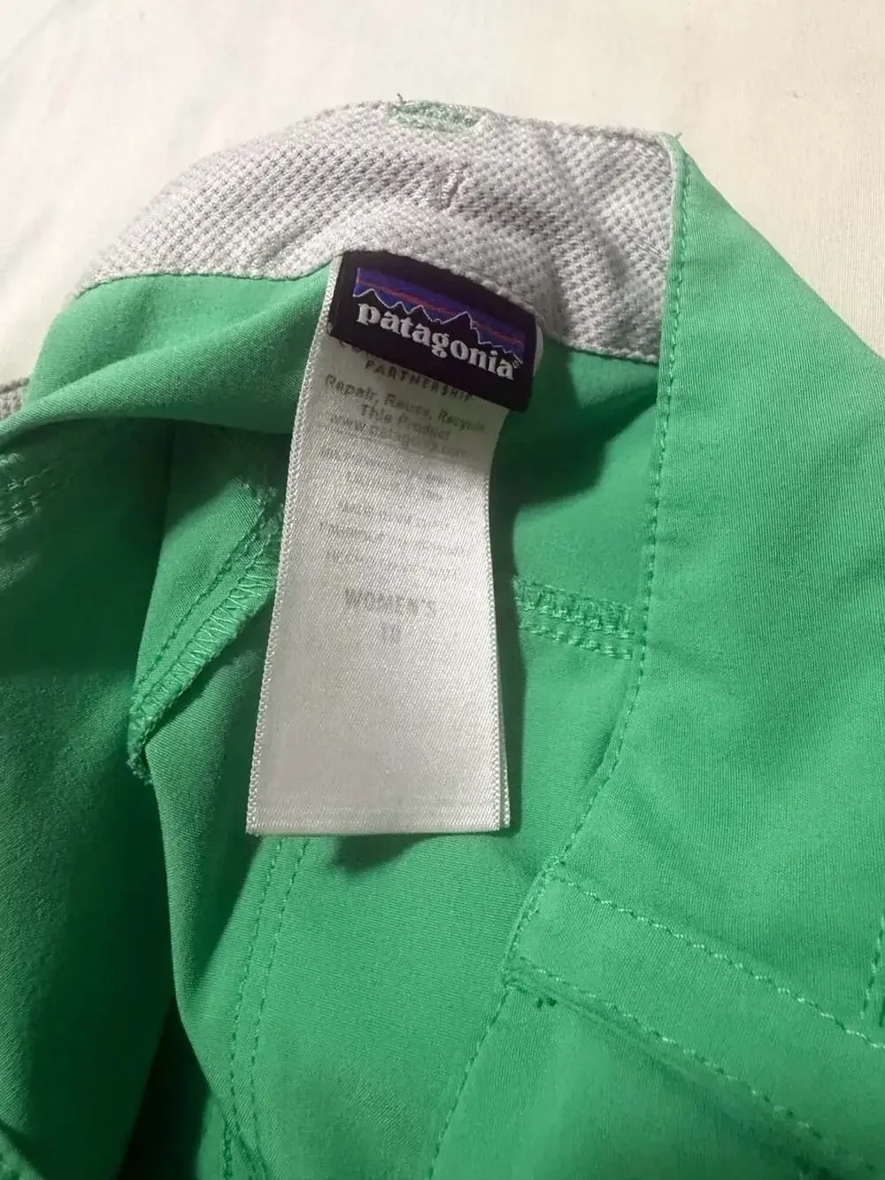 Patagonia Stretch All-Wear Shorts Size 10 Green